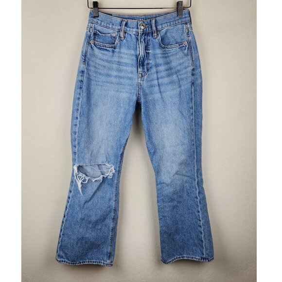 American Eagle Highest Rise 90s Flare Jeans Distressed Ripped Knee sz 4 Short - Picture 1 of 11
